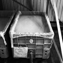 Load image into Gallery viewer, Miyako-Bijin Shuzo - 1997 Koshu